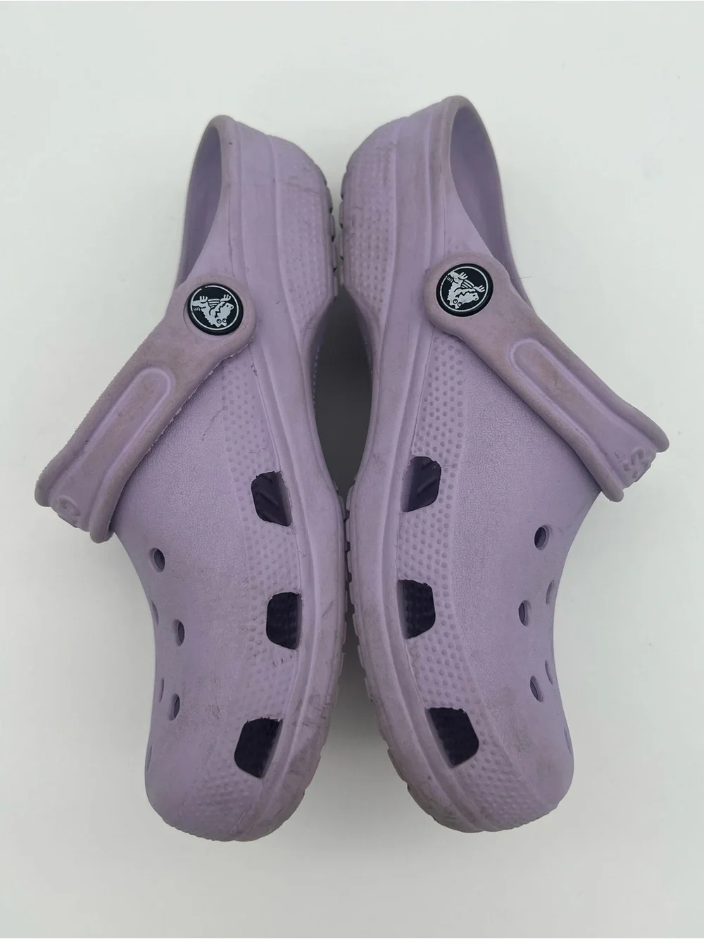 Crocs J3 classic Style Kids size 3 purple Clogs Lavender girls shoes sandals